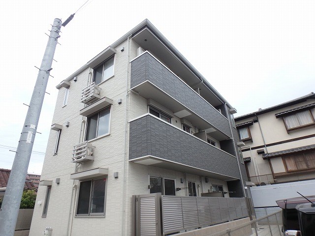 D-roomメゾン空港通 301号室 外観