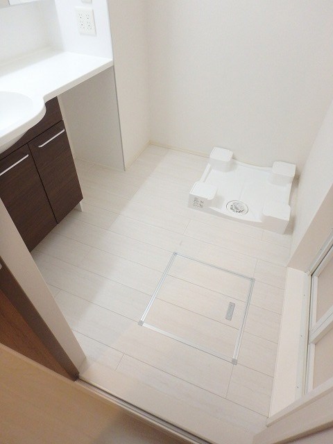 洗面所 D-roomメゾン空港通 その他9