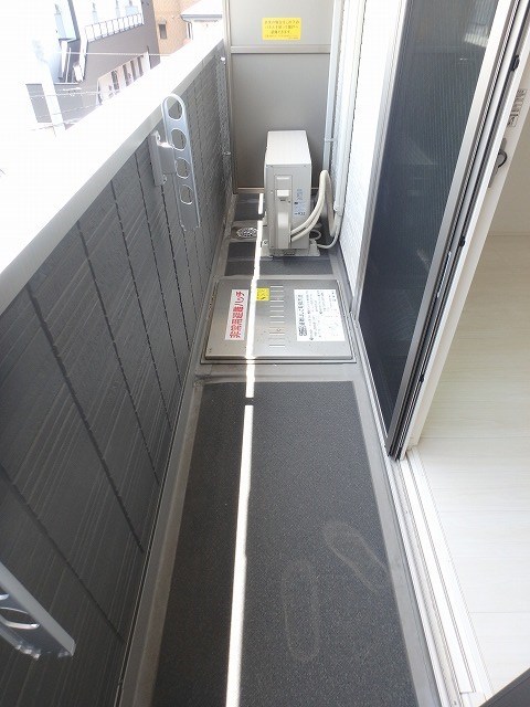 ベランダ D-roomメゾン空港通 ベランダ