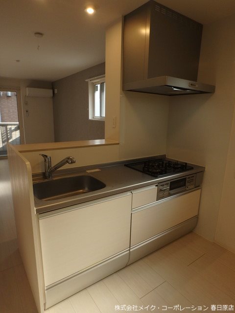 写真は同型タイプ D-room千鳥 キッチン