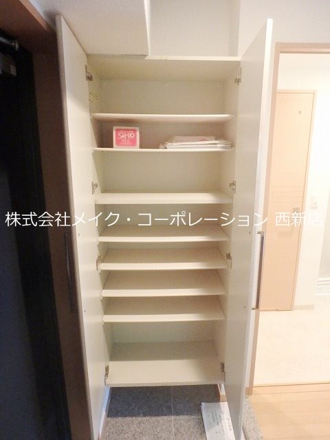 玄関 キルンズ高取 玄関
