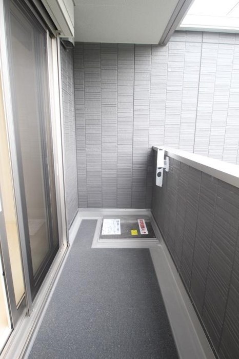 写真は同型タイプ エウロス大楠 ベランダ