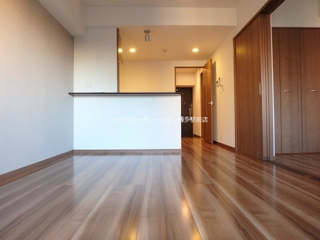 ヴィラージュ県庁前Ⅰ リビング