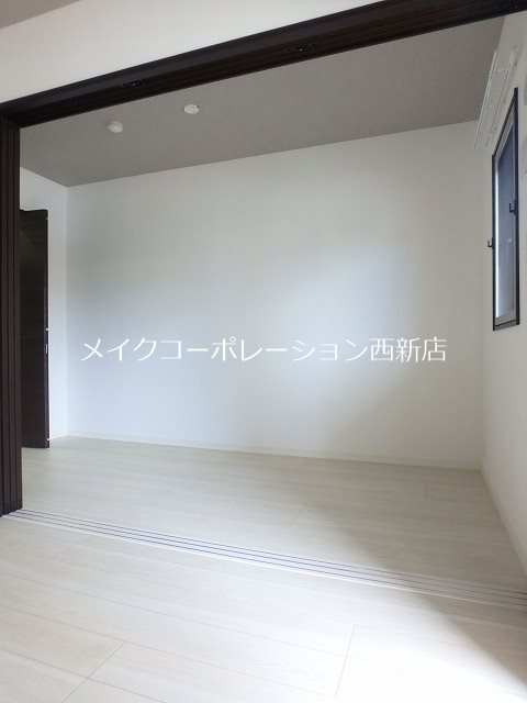 KL TOJIN WEST  ベッドルーム