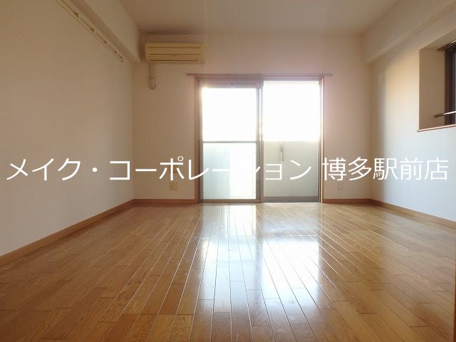 ピュアドーム博多21 ベッドルーム