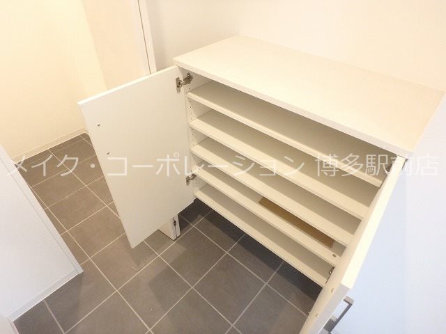 ソフィアガーデン博多 玄関