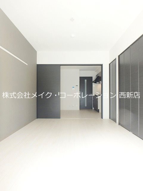 エトルシャンス花町～光ネット無料～ リビング