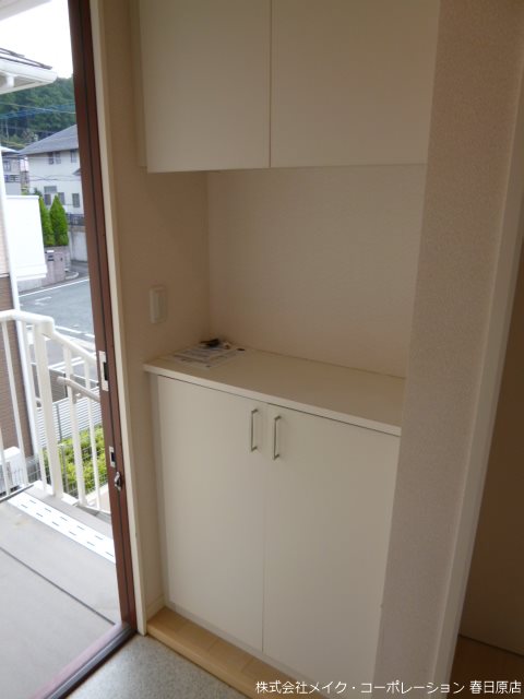 メゾンオリヴィエA棟 玄関