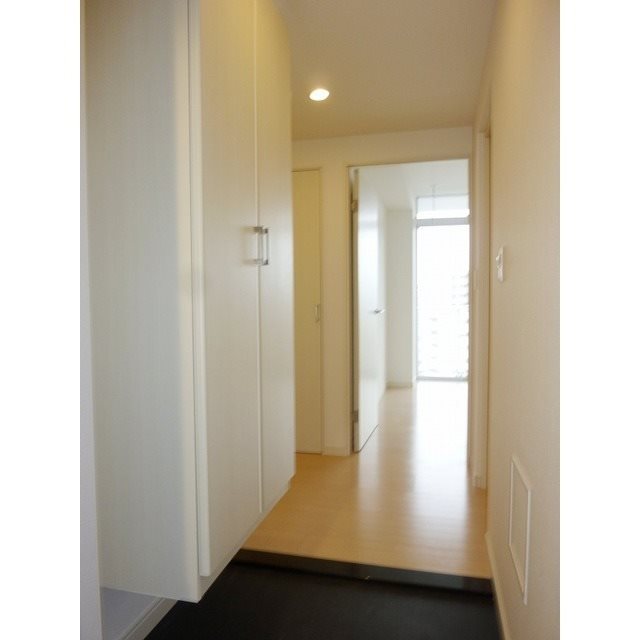 玄関 ラクレイス西新レジデンシャルタワー 玄関