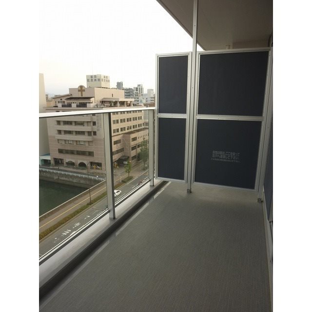 ベランダ ラクレイス西新レジデンシャルタワー ベランダ