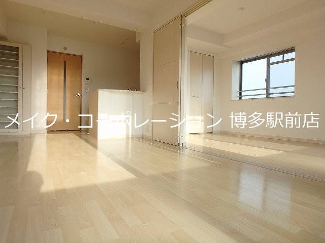 同物件、別部屋の写真です。 BJハウス博多 リビング