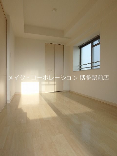 同物件、別部屋の写真です。 BJハウス博多 ベッドルーム