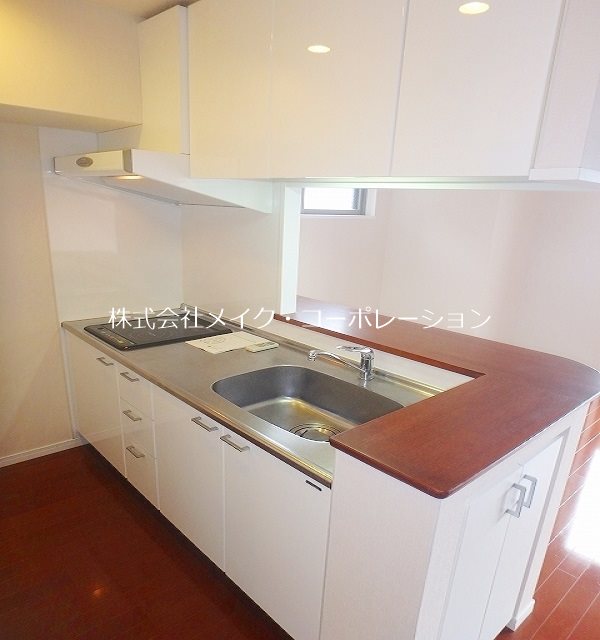 ラクレイス西新 キッチン