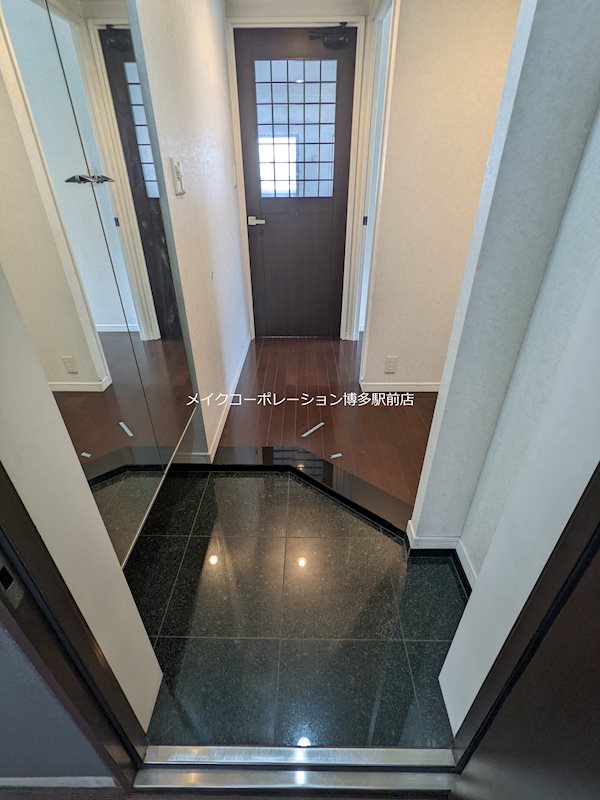 ※写真は別部屋別タイプです アクタス博多Vタワー 玄関