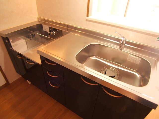 写真は同型タイプ カラコレスⅢ キッチン