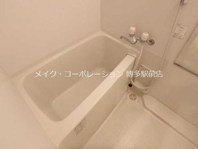 バス ピュアドームエクサイト博多アネックス 風呂画像