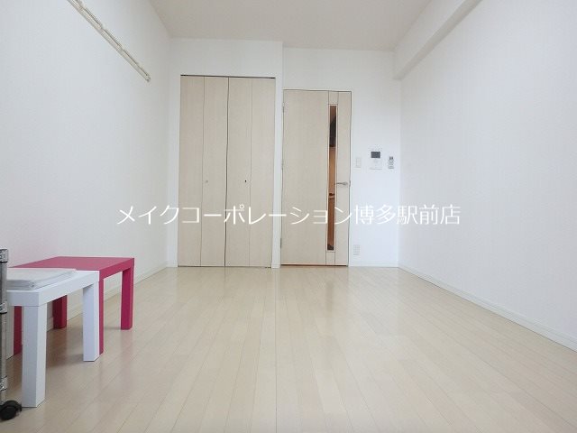 ピュアドームエクサイト博多 リビング