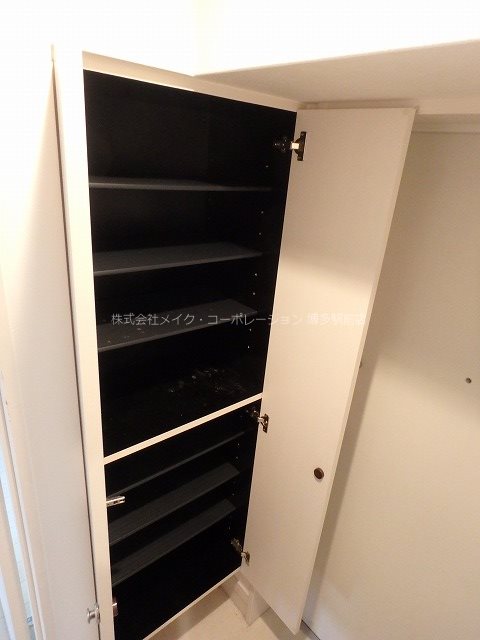 アイセレブ博多南 玄関