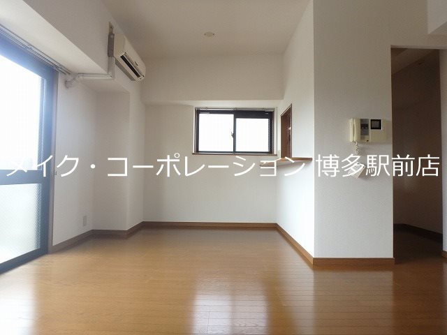 クリエート住吉 リビング