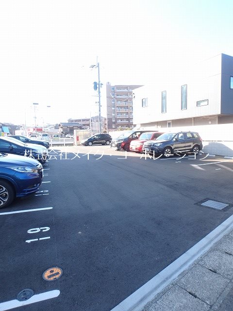 駐車場 エトルシャンス花町Ⅱ~光ネット無料~ その他外観1