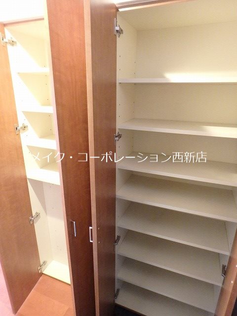 収納 西新テングッドシティサボイ~ネット無料~ その他9