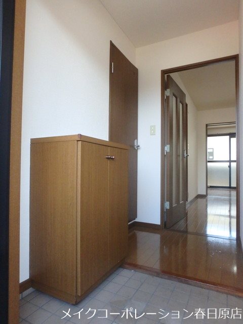コンフォーレ・ミカサ 玄関