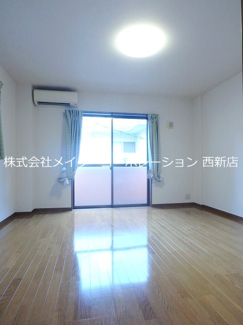 サニーハイツ愛宕 ベッドルーム