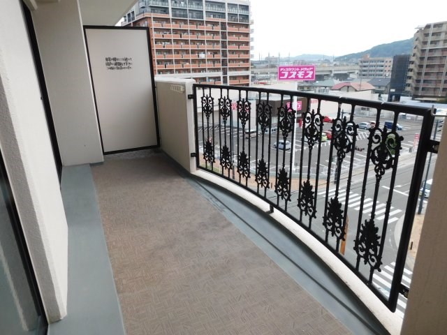 写真は同型タイプ ブレイズ博多南 ベランダ