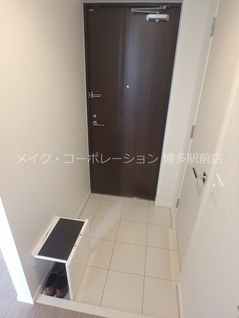 エンクレスト博多STYLE 玄関