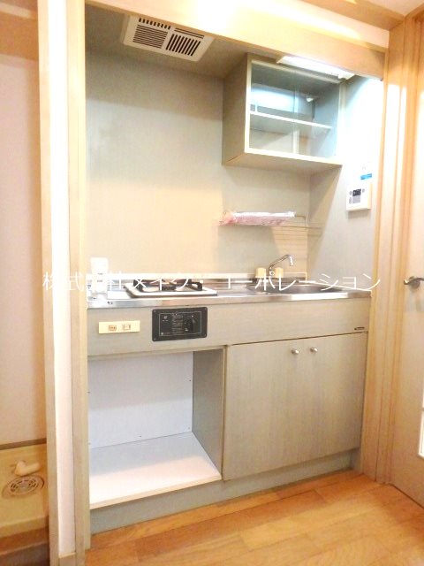 ロイヤルコンフォート荒江Ⅱ キッチン