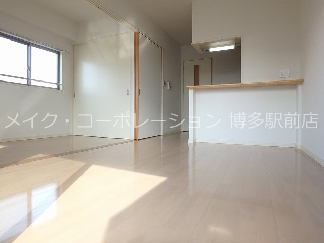 パステルカーラ美野島 リビング