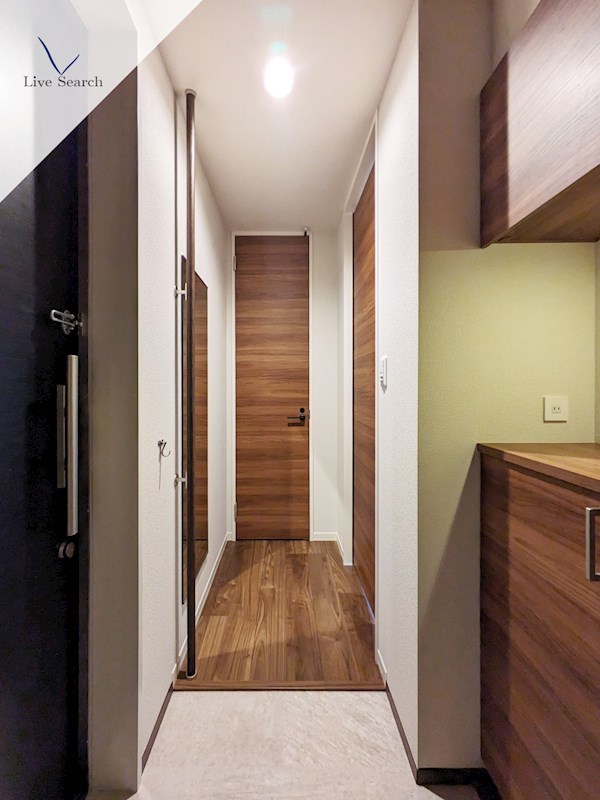 玄関 S-room曰佐 西館 玄関