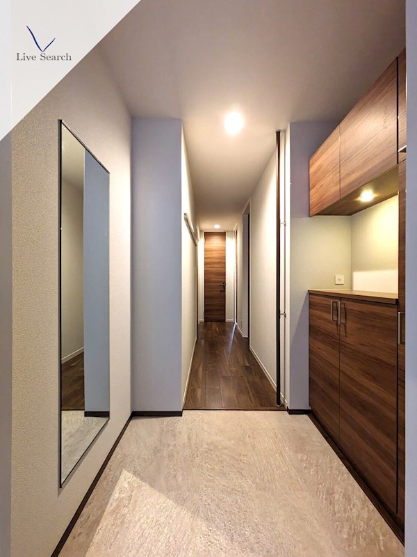 S-room曰佐 西館 玄関