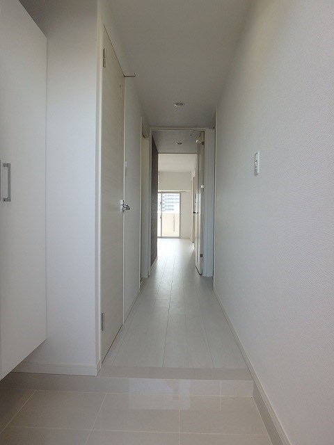 コンダクトレジデンス那珂川 玄関