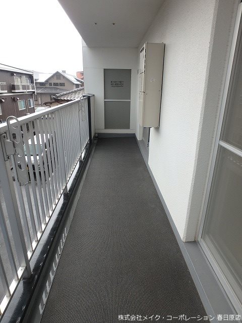 写真は同型タイプ サンルージュ ベランダ