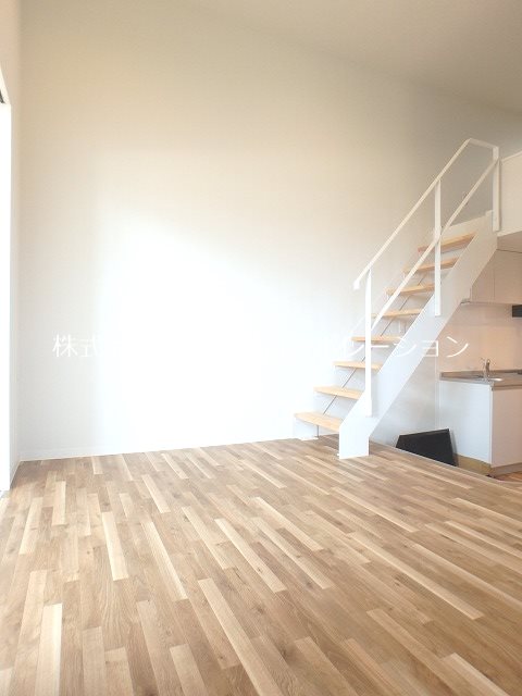 リビング セキュリティ野芥 リビング