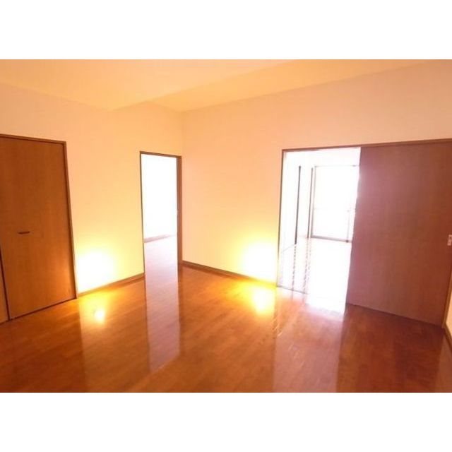 アーバンハイツ住乃江 リビング