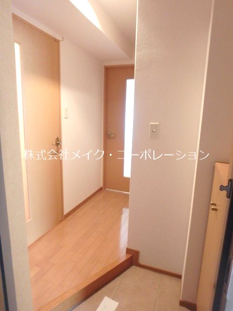 オリンピア西新【オール電化】 玄関