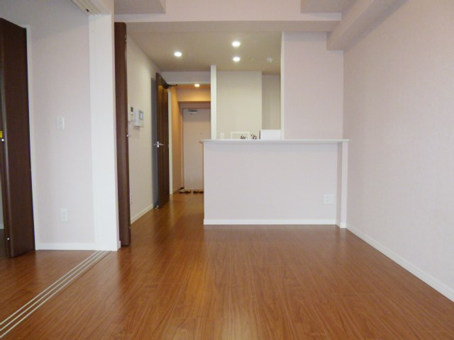 写真は同型タイプ シャルマン愛知 リビング