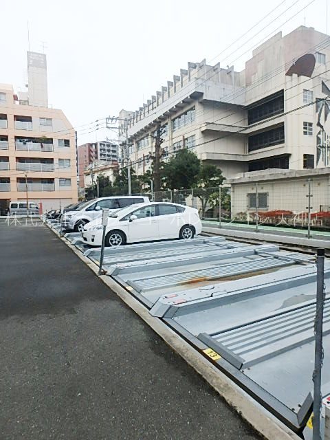 リフェスタ渡辺通 駐車場