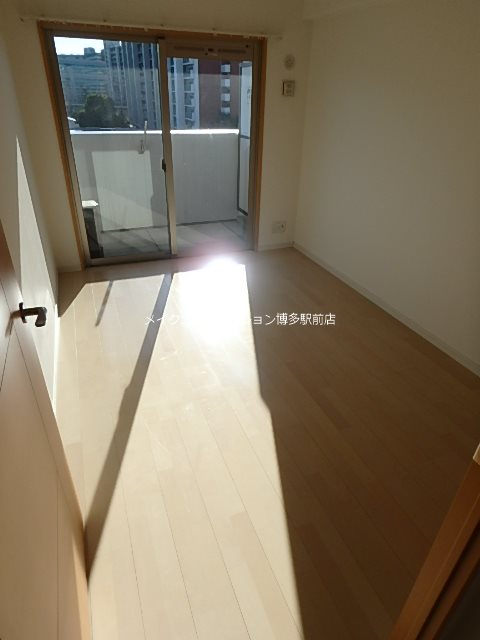 プレスタイル博多EAST  ベランダ
