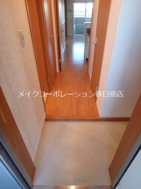 写真は同型タイプ スタンドリバーしののめ 玄関