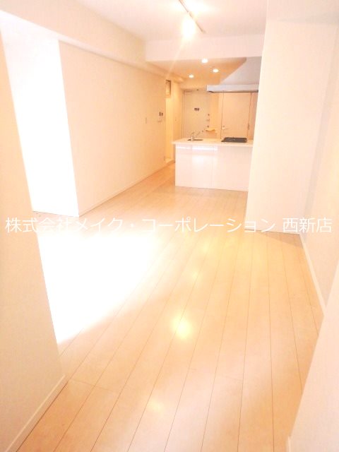 レジディア西新【Eタイプ】 リビング