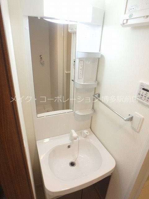 洗面所 エトゥール博多駅北 その他1