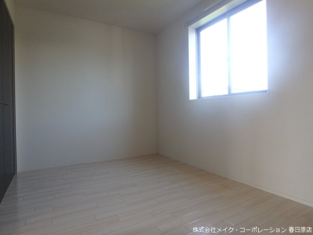 写真は同型タイプ グランレーヴ弥生 ベッドルーム