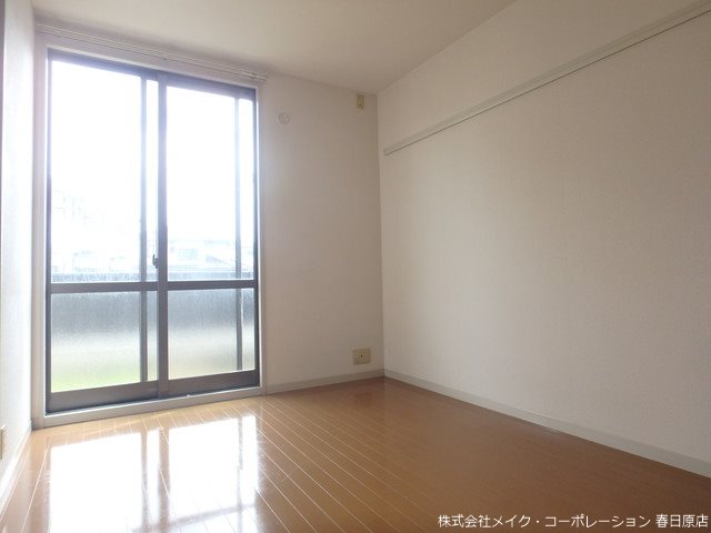 ブライトン麦野B棟 ベッドルーム