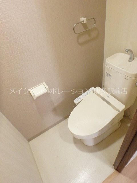 トイレ レフィナード博多 その他3
