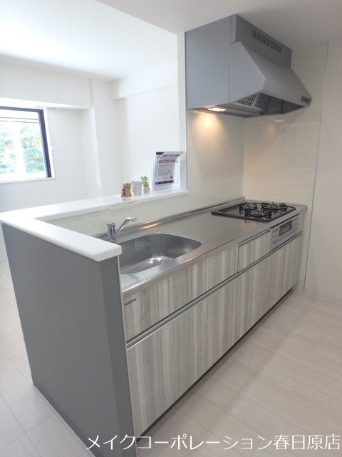 EREINA  キッチン