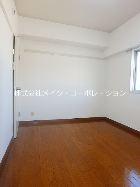 城要ビル ベッドルーム
