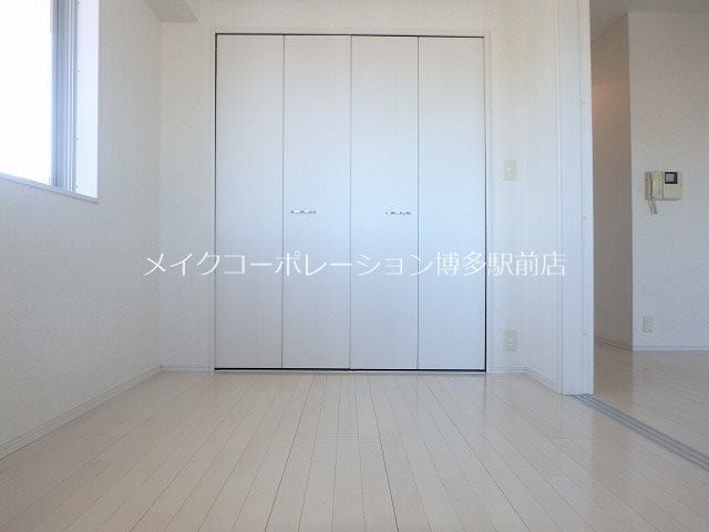 プライムスクエア ベッドルーム